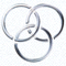 365上市公司(英国)集团官方Logo - 橙色与深蓝色交织的盾形标志